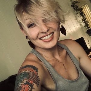 Meet your Posher, Shelby